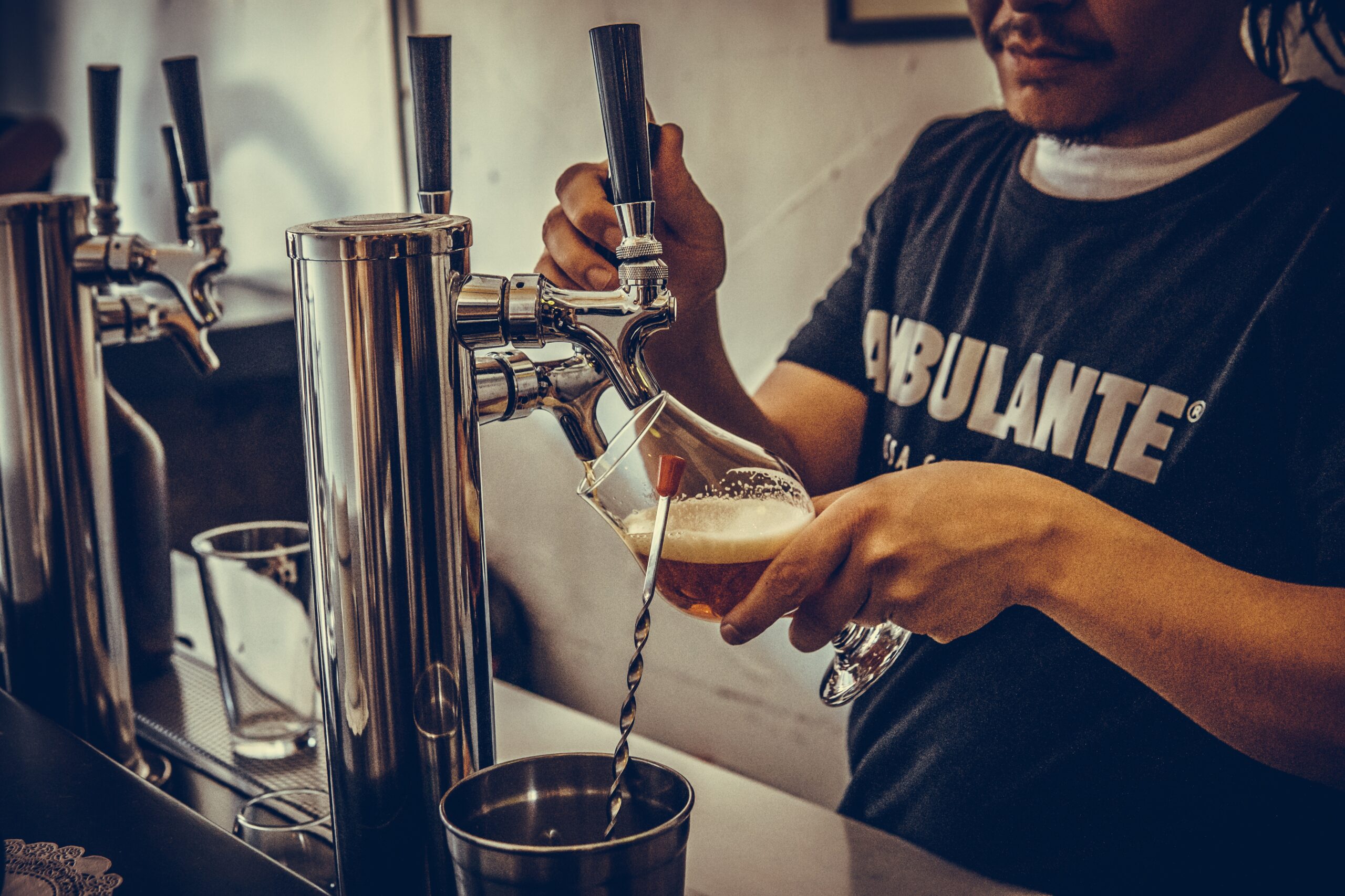 🍺 Aprire un birrificio (o micro-birrificio) artigianale - Brew Pub: guida, business plan ed AI - immagine 8