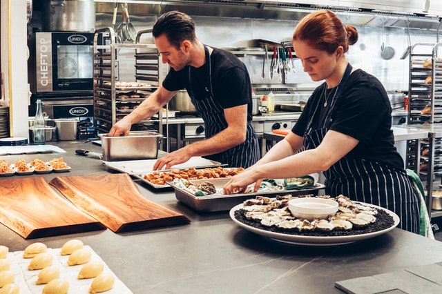 🍕 Aprire una pizzeria al taglio e focacceria – guida, business plan ed AI - immagine 9
