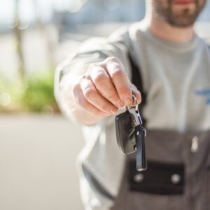 🚘 Aprire un'attività di noleggio auto e furgoni (compresi veicoli elettrici) - guida, business plan ed AI