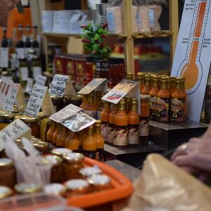 🍷 Aprire un negozio di prodotti tipici e/o Bottega del Territorio - Outlet di prodotti locali- guida, business plan ed AI