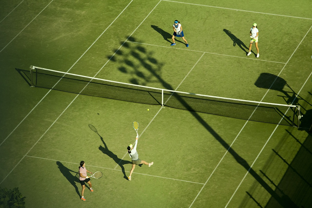 ⚽ Aprire un campo di calcetto o tennis - guida, business plan ed AI